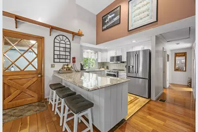 90 Kingman St, Taunton, MA 02718 - Photo 4