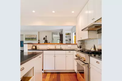 2 Maple Pl, Boston, MA 02130 - Photo 14