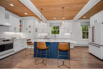 84 King Street, Reading, MA 01867 - Photo 6