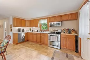 107 Maple Rd, Tewksbury, MA 01876 - Photo 8