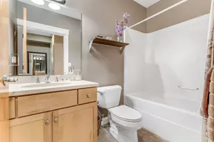 21 Park St, Somerville, MA 02143 - Photo 16