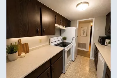 39 Christopher Dr #G, Stoughton, MA 02072 - Photo 4