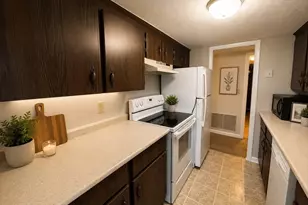 39 Christopher Dr, Stoughton, MA 02072 - Photo 4