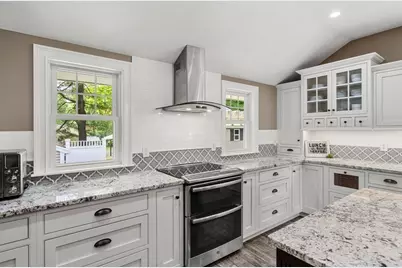 18 Gleason Rd, Reading, MA 01867 - Photo 16