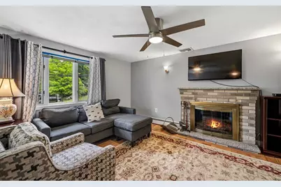 630 Lynnfield St, Lynn, MA 01904 - Photo 12