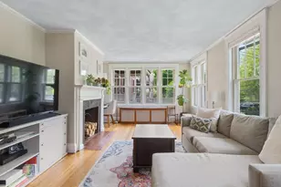 72 Clyde St, Newton, MA 02460 - Photo 2