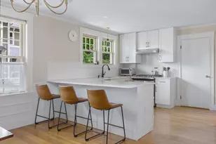 72 Clyde St, Newton, MA 02460 - Photo 6