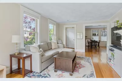 72 Clyde St #1, Newton, MA 02460 - Photo 4
