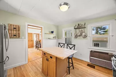 49 Pleasant St, Holbrook, MA 02343 - Photo 10