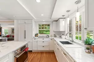 368 Main St, Lynnfield, MA 01940 - Photo 4