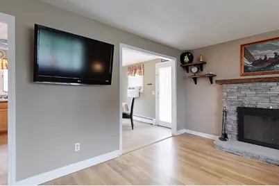 9 Oakland Rd, Pepperell, MA 01463 - Photo 8