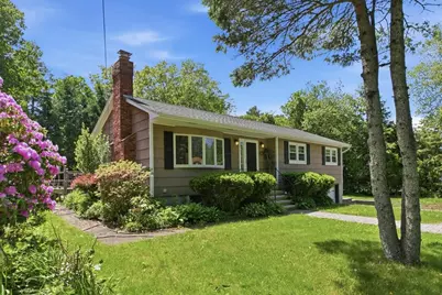152 Lake St, Middleton, MA 01949 - Photo 2