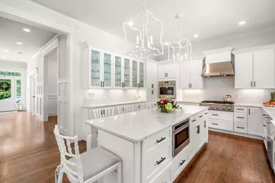 33 Hickory Rd, Wellesley, MA 02482 - Photo 10