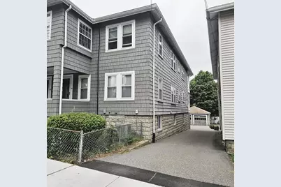 97 Hammond St #1, Waltham, MA 02451 - Photo 2