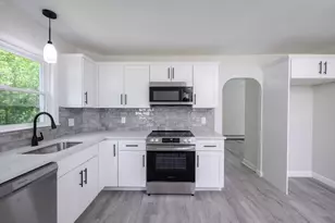 30 Grant St, West Bridgewater, MA 02379 - Photo 10
