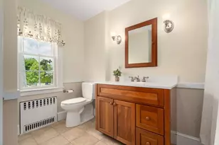 34 Pleasant St, Newton, MA 02465 - Photo 12