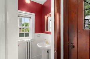 34 Pleasant St, Newton, MA 02465 - Photo 8