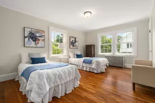 34 Pleasant St, Newton, MA 02465 - Photo 10