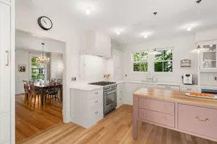 61 Larchwood Dr, Cambridge, MA 02138 - Photo 8