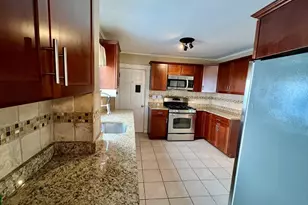 20 Washington Ave, Waltham, MA 02453 - Photo 2