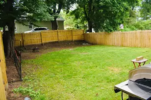 50-52 Balis St, Springfield, MA 01109 - Photo 8