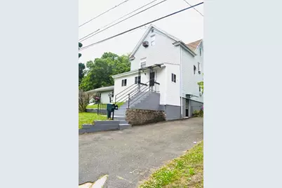 50-52 Balis St, Springfield, MA 01109 - Photo 4