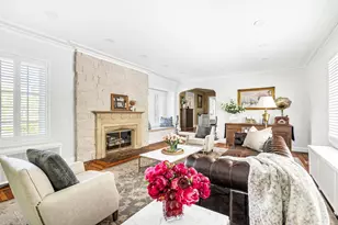 518 Newton St, Brookline, MA 02467 - Photo 8