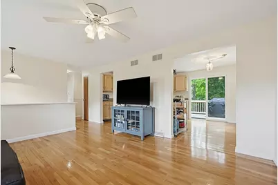 9 Paula Rd, Milford, MA 01757 - Photo 4