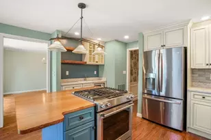 22 Floret Cir, Hingham, MA 02043 - Photo 10