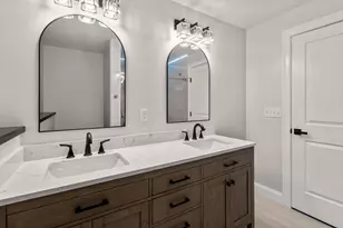 456 South St, Holbrook, MA 02343 - Photo 22
