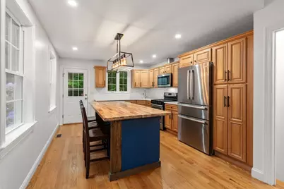 456 South St, Holbrook, MA 02343 - Photo 4