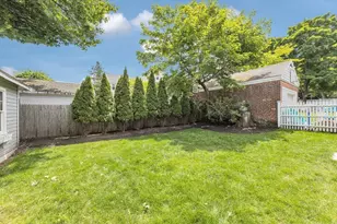 59 Crest St, Boston, MA 02132 - Photo 24