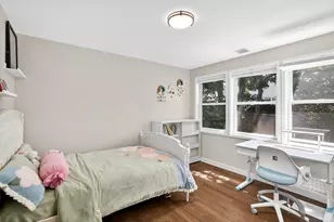 142 Edinboro St, Newton, MA 02460 - Photo 26