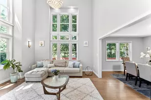 142 Edinboro St, Newton, MA 02460 - Photo 2