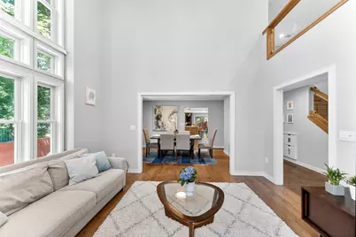 142 Edinboro St, Newton, MA 02460 - Photo 4
