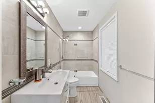 142 Edinboro St, Newton, MA 02460 - Photo 16