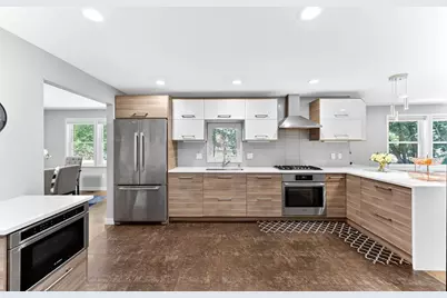142 Edinboro St, Newton, MA 02460 - Photo 6