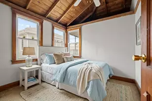 14 Vermont St, Salisbury, MA 01952 - Photo 10
