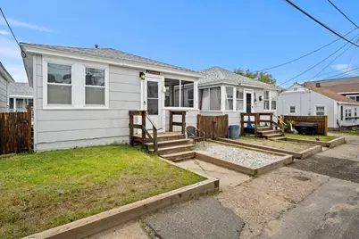 14 Vermont St #B, Salisbury, MA 01952 - Photo 2