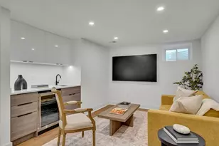 1242 Beacon St, Newton, MA 02468 - Photo 22