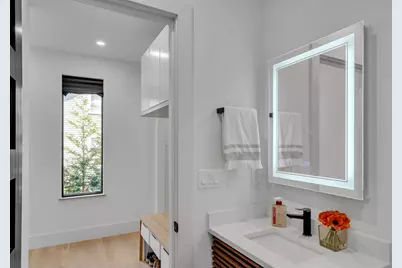 1242 Beacon St #1242, Newton, MA 02468 - Photo 6