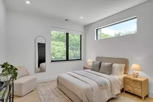1242 Beacon St, Newton, MA 02468 - Photo 18