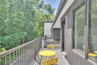 1242 Beacon St, Newton, MA 02468 - Photo 12