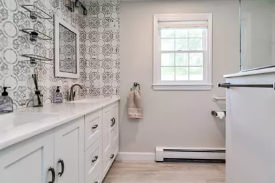 92 Flanagan Drive, Framingham, MA 01701 - Photo 18