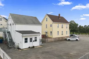 22 County St, New Bedford, MA 02744 - Photo 2