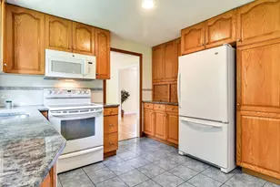 19 Swanson Rd, Framingham, MA 01701 - Photo 10