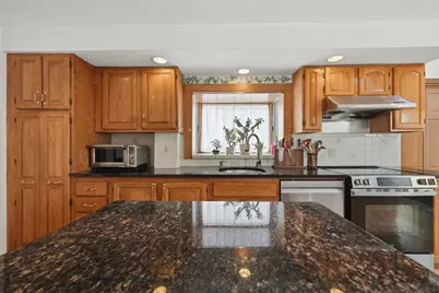 30 Meridian Street, Malden, MA 02148 - Photo 8