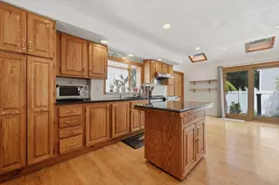 30 Meridian St, Malden, MA 02148 - Photo 10