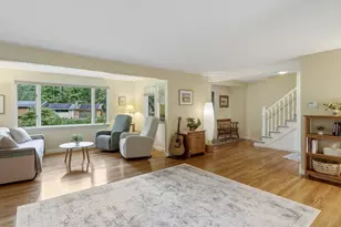 43 Aubinwood Rd, Amherst, MA 01002 - Photo 6