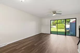117 Beekman Dr, Agawam, MA 01001 - Photo 14